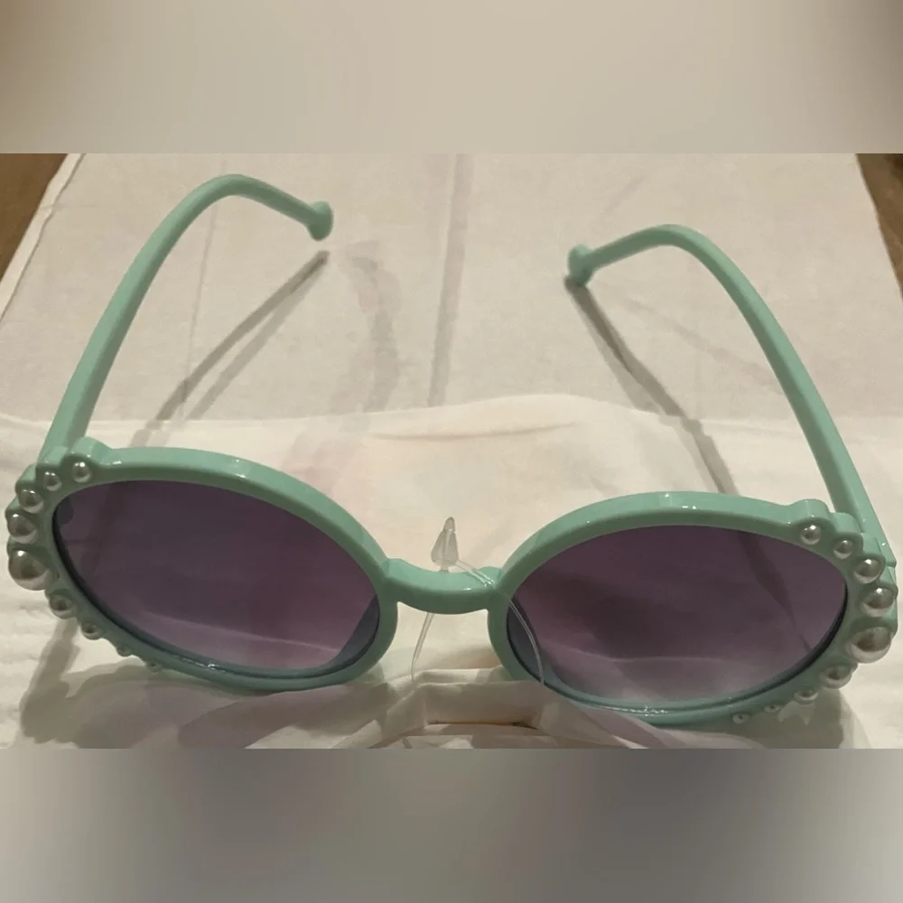 Kids sunglasses NWT